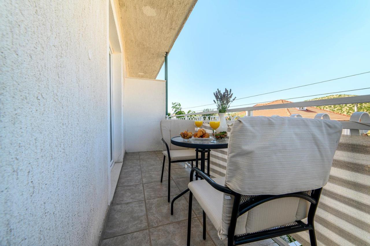 Apartments Kardum Šibenik Eksteriør bilde