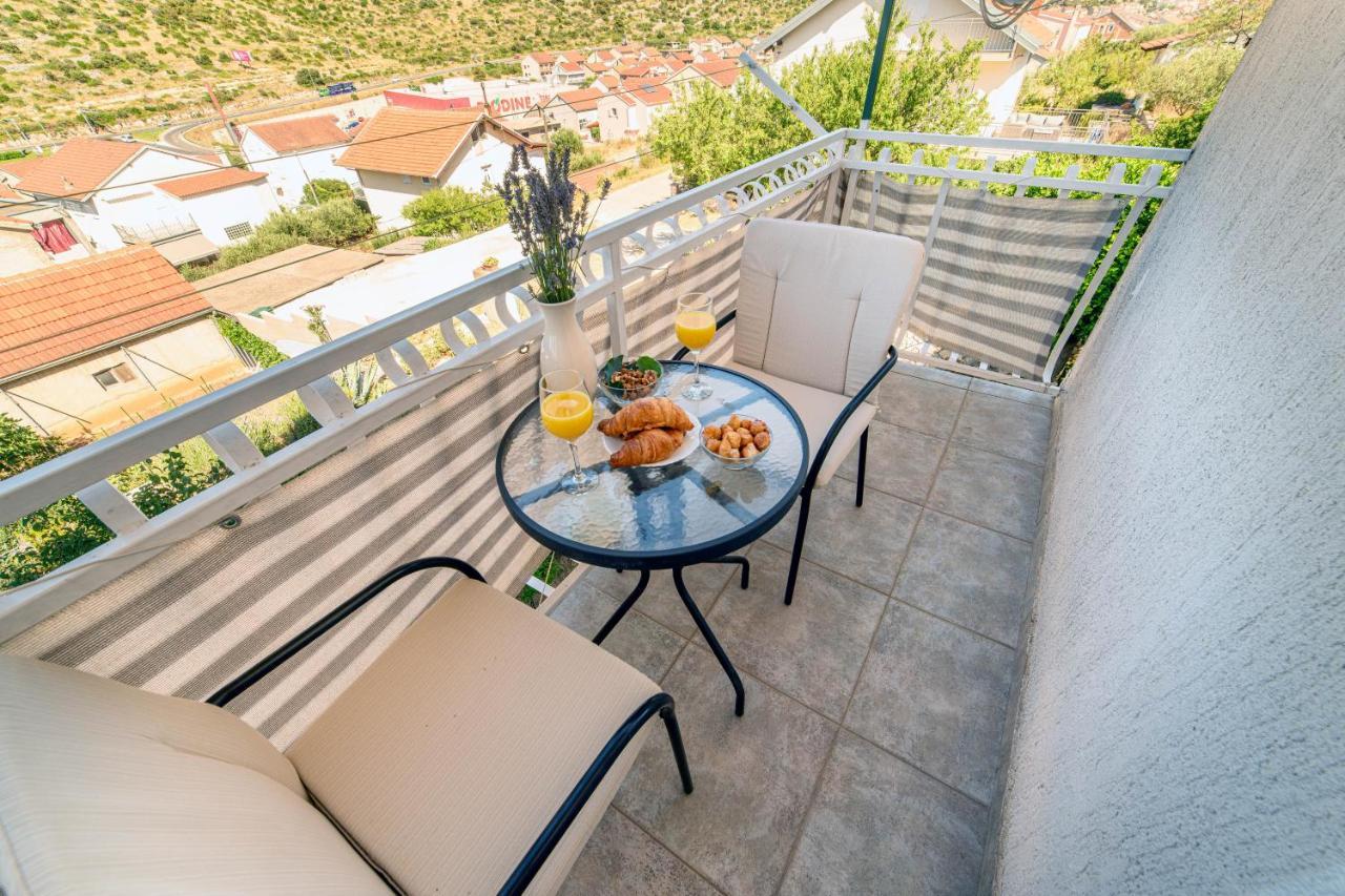 Apartments Kardum Šibenik Eksteriør bilde